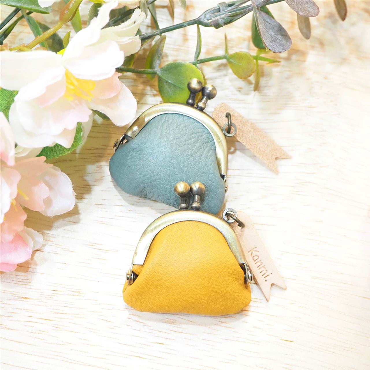 小さな小さなミニがま口。