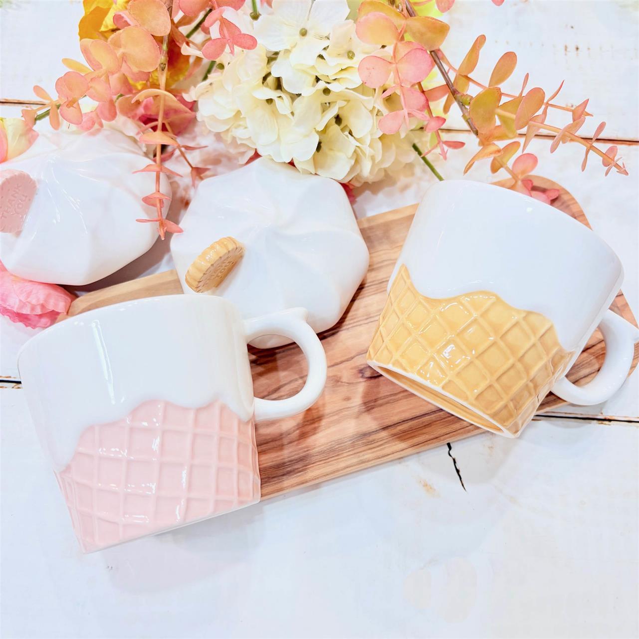 キュートなソフトクリーム蓋付きマグカップ♪